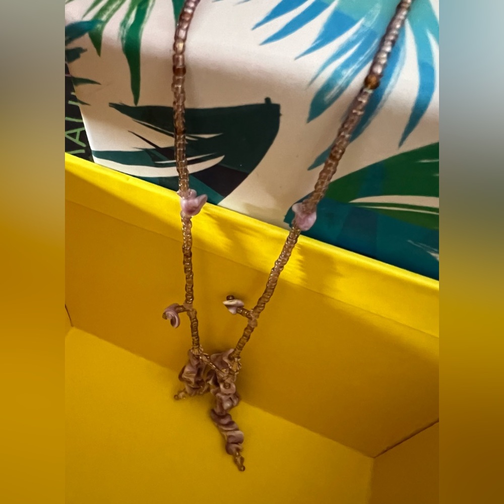 LAKA KULA Hawaiian bead necklace lavender